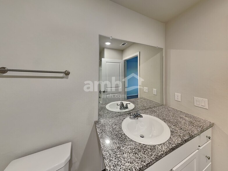 Building Photo - 7330 Rosada Way