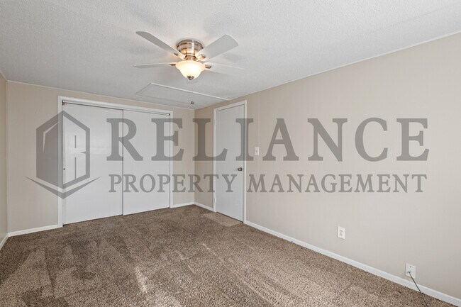 Building Photo - 4514 Vesta Dr