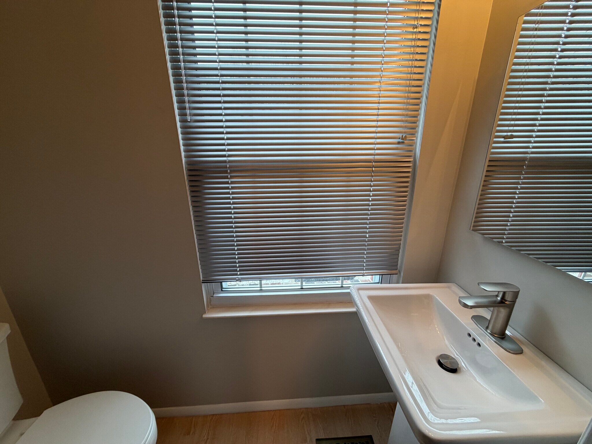 Building Photo - 148 Ligonier Ln