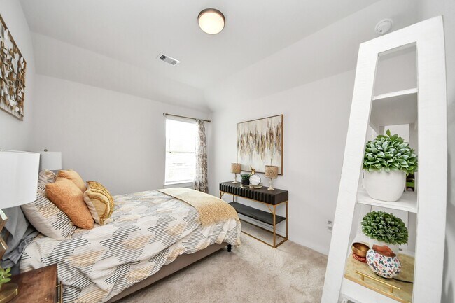 Building Photo - 15734 Autumn Sun Ct