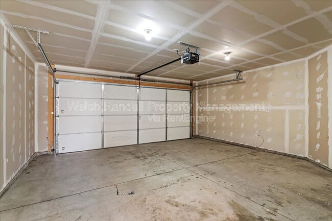 Building Photo - 1177 Shady Brook Ln S
