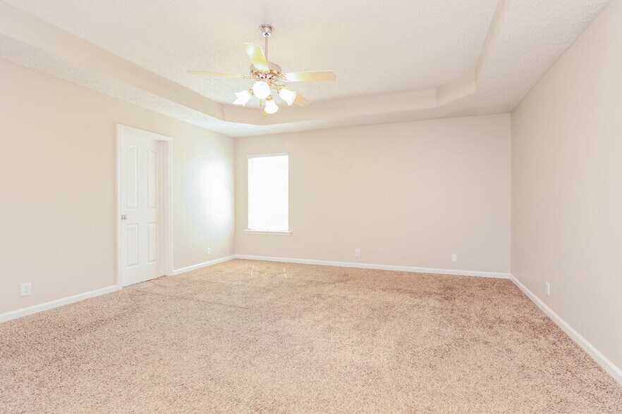 Building Photo - 8813 Cressent Glen Ct