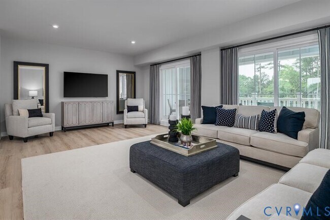 Building Photo - 8001 Lake Laurel Ln