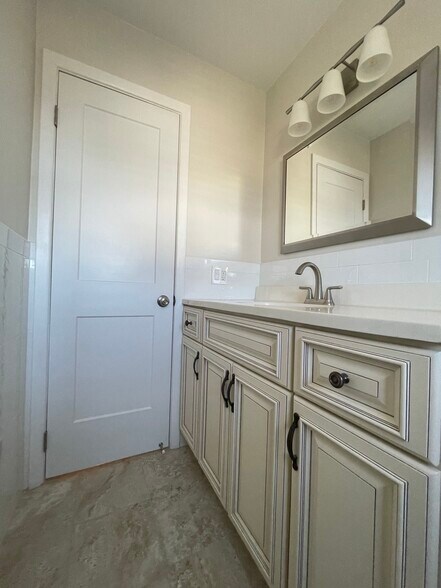 Building Photo - 234 Wheeler St