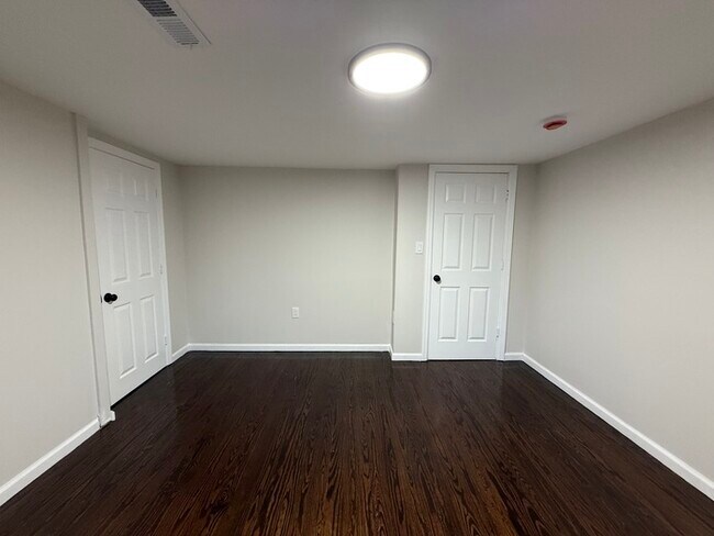 Building Photo - 255 Kawameeh Dr