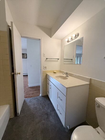 Building Photo - 6007 Oran Ave