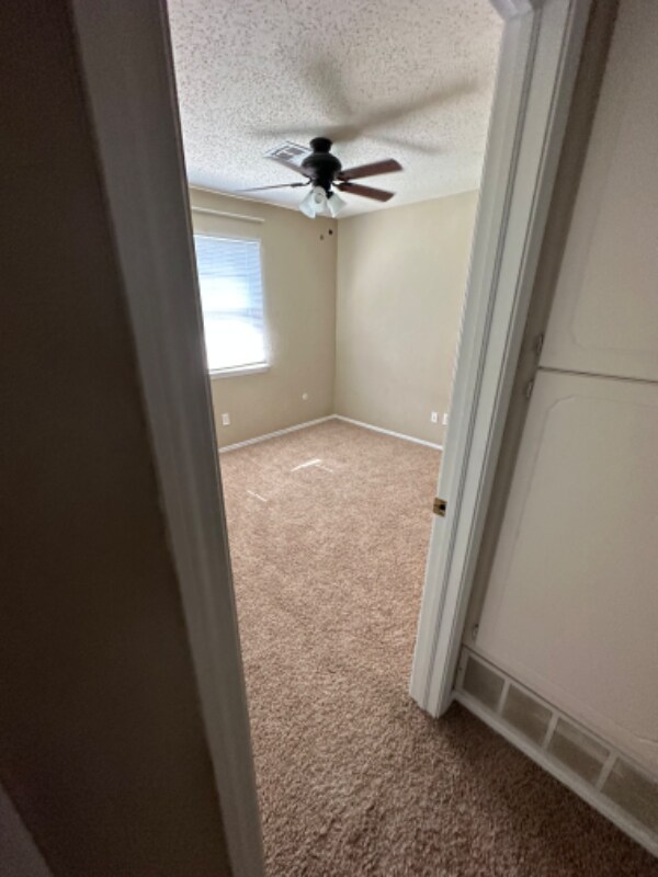 Building Photo - 6711 SW Chaucer Dr
