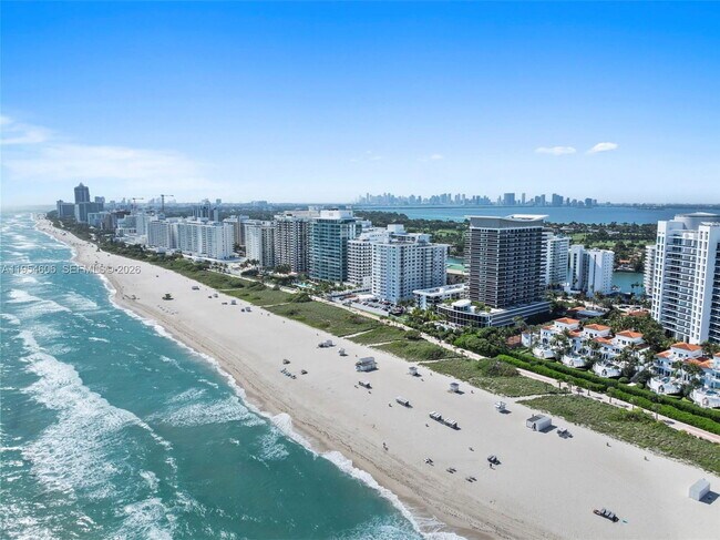Building Photo - 5875 Collins Ave
