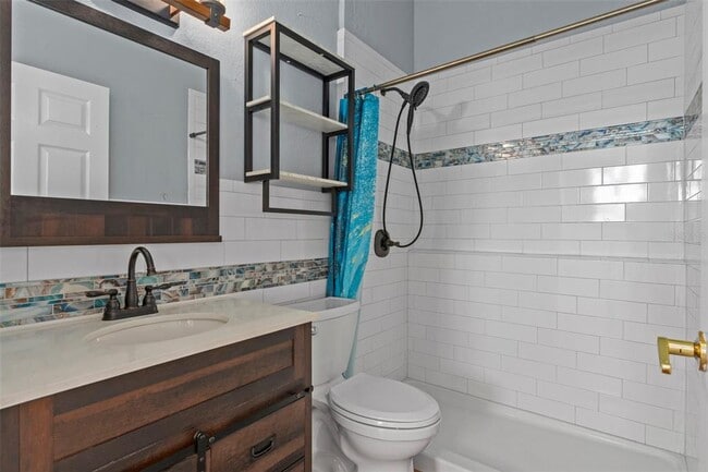 Building Photo - 8229 Gulf Way