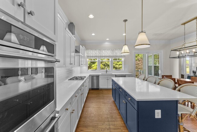Building Photo - 4039 Cray Dr