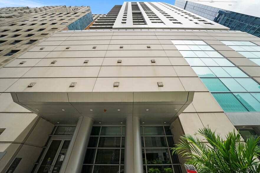 Building Photo - 160 E Illinois St