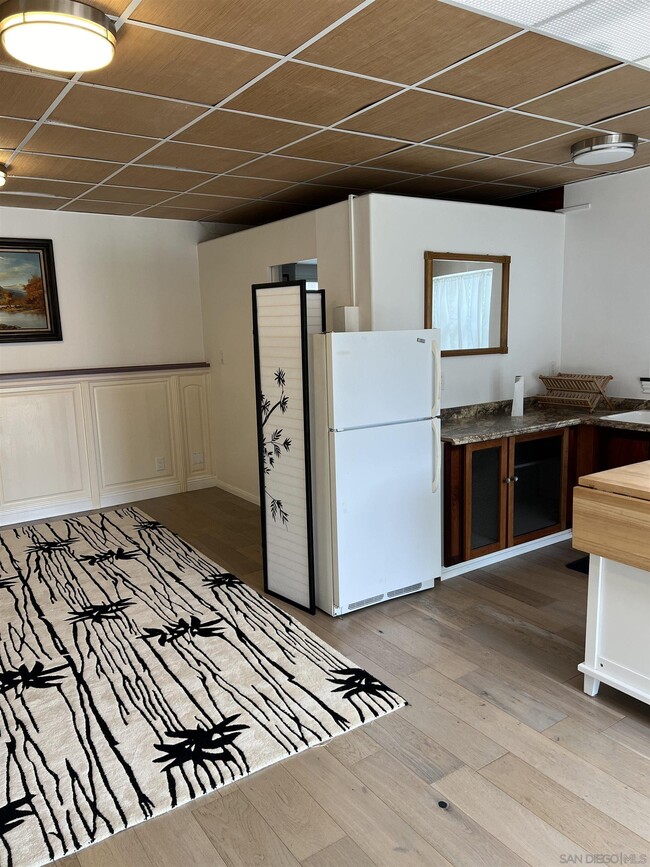 Building Photo - 534 Hoover St