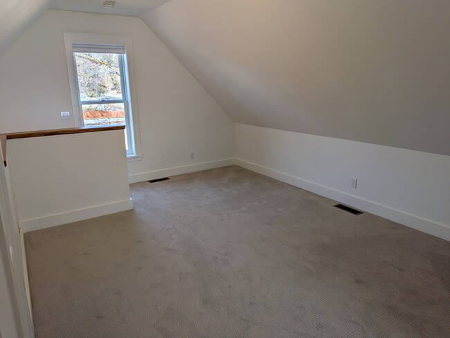 Building Photo - 117 S 2nd St