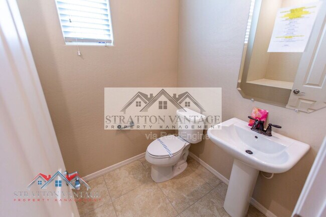 Building Photo - 4179 E Cynthia St