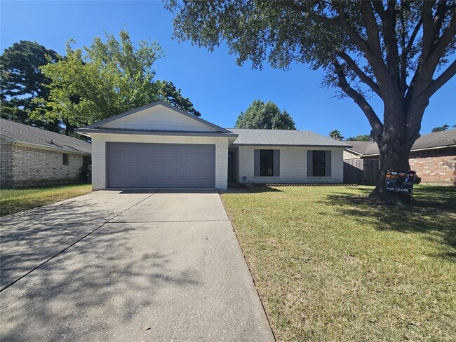 Building Photo - 2519 Piddler Dr