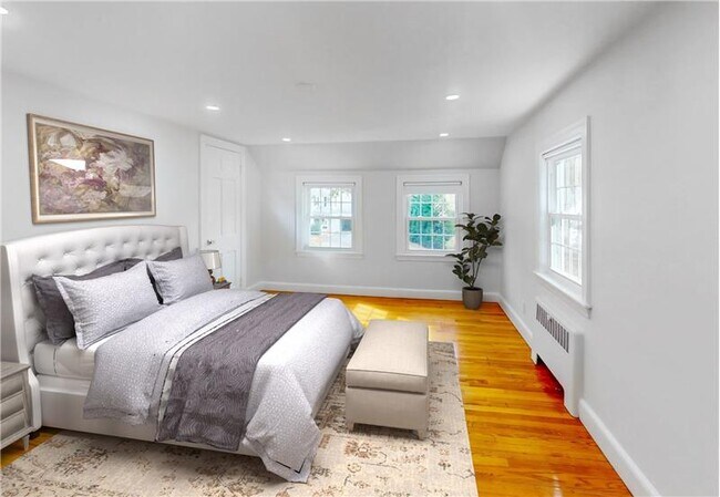 Building Photo - 33 Jackson St