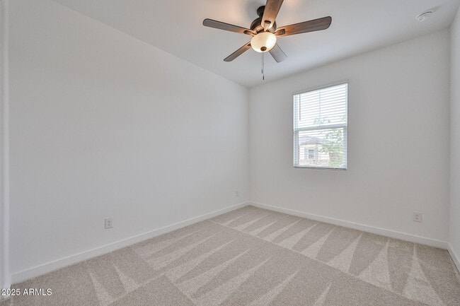 Building Photo - 17368 W Smoketree Dr