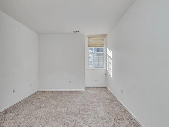 Building Photo - 5352 Charmont Ct