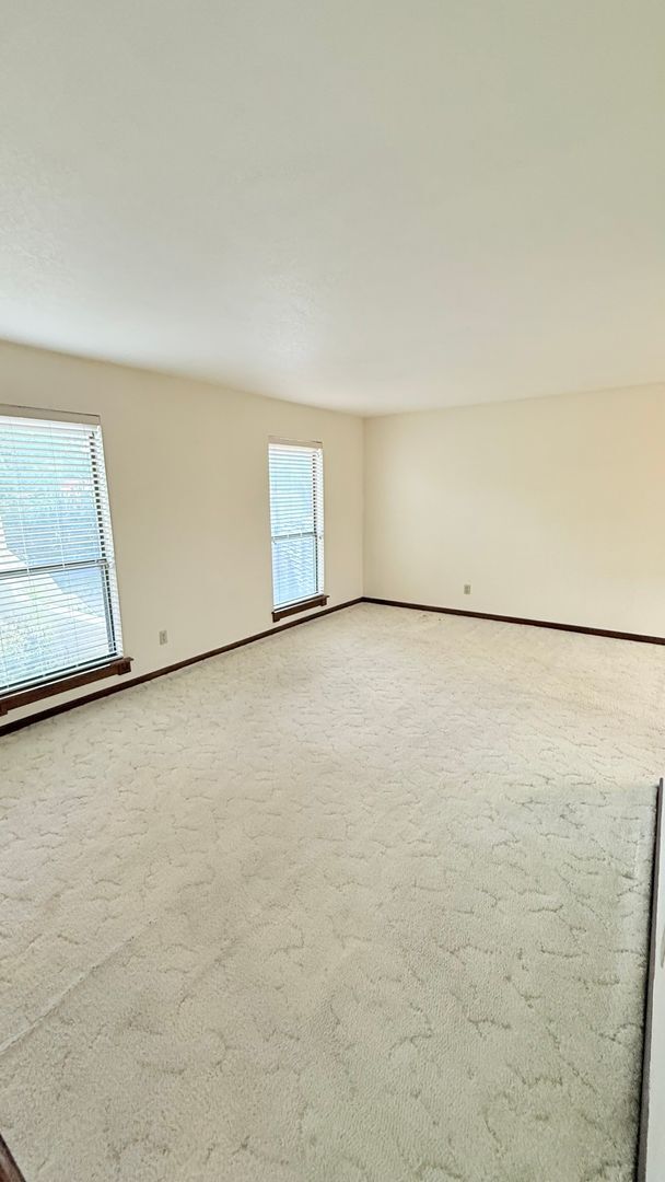 Building Photo - Charming Multi-Level Home in the Heart of ...