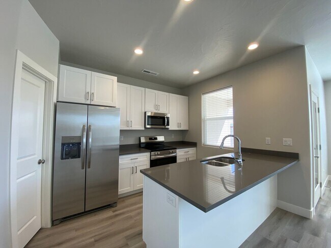 Building Photo - 1157 S 4380 W