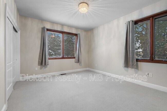 Building Photo - 711 Aspen Trail