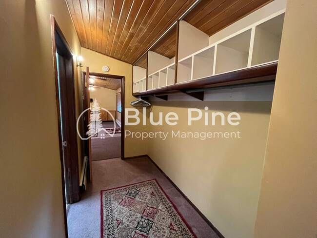 Building Photo - 755 9th St