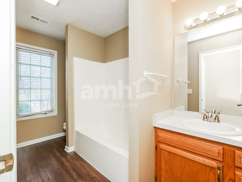 Building Photo - 151 Union Ridge Dr