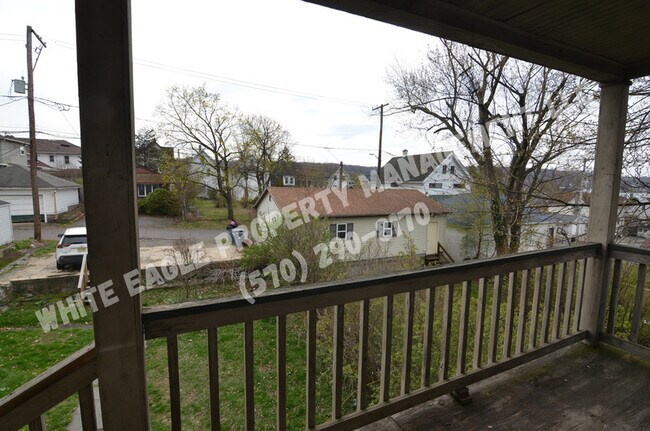 Building Photo - 738 Harrison Ave