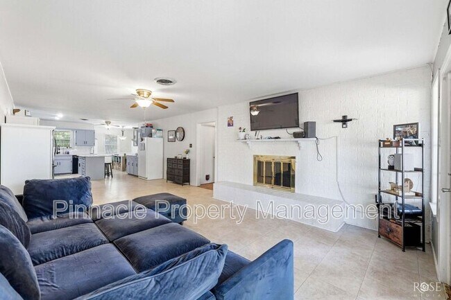 Building Photo - 3108 Oak Forest Dr