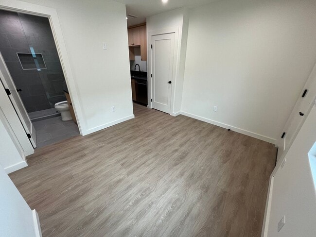Building Photo - 1059 Turquoise St