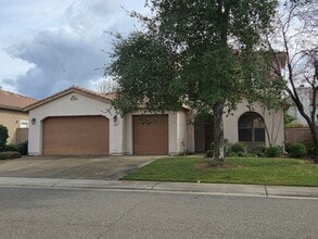Building Photo - Folsom Parkway - 4 Bdrm, 3 bath