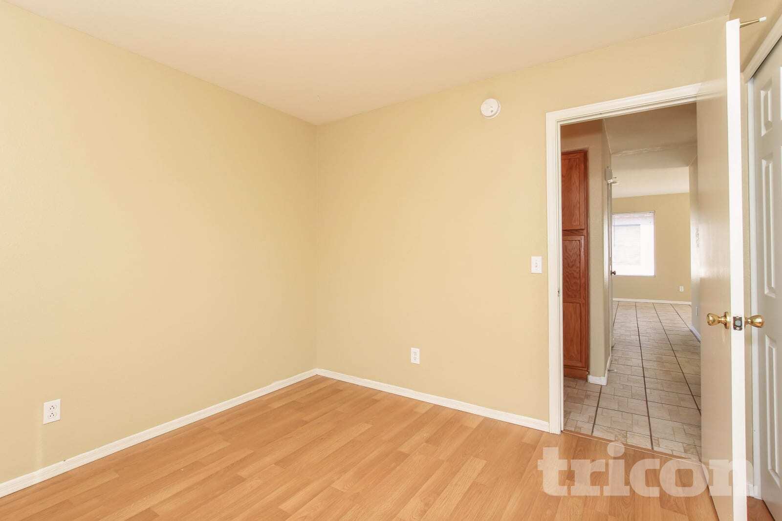 Building Photo - 4127 W Solar Dr