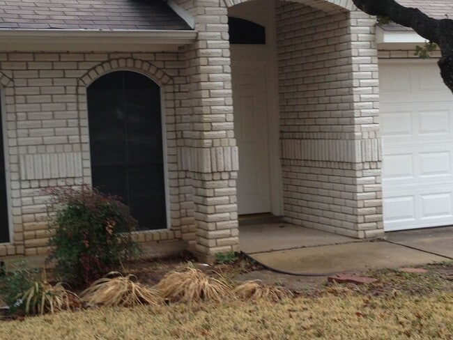 Building Photo - 4108 N Summercrest Loop