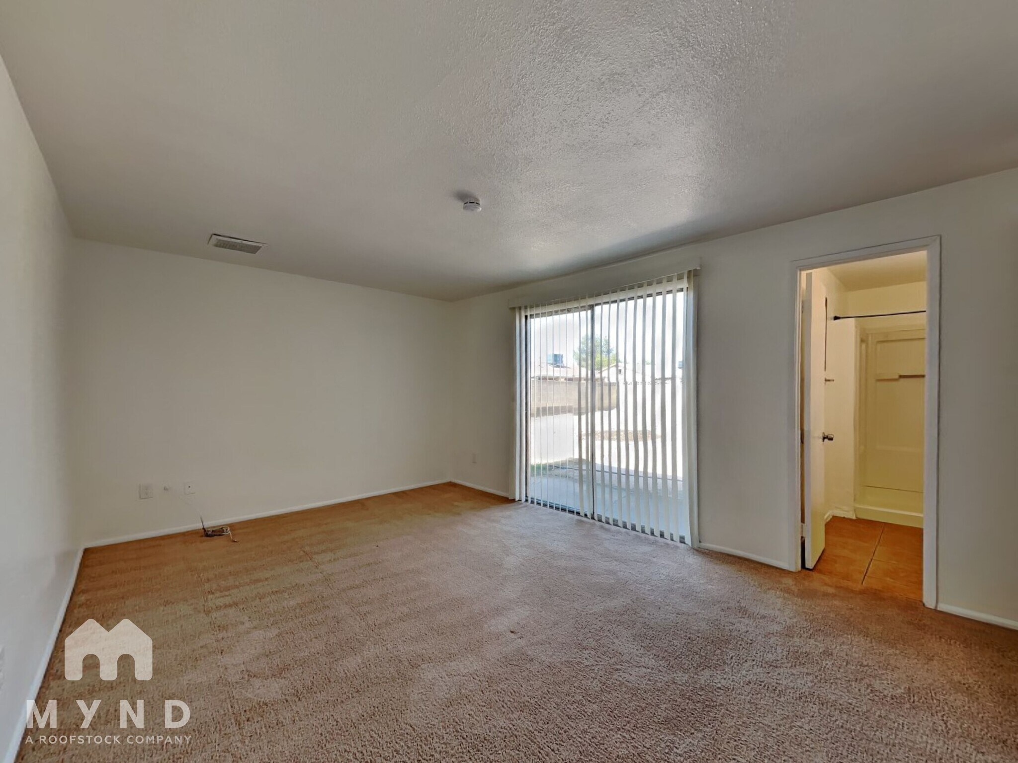 Building Photo - 6033 W Vernon Ave