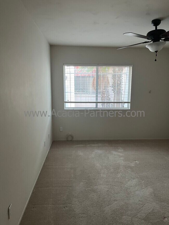 Building Photo - Dorado Country Club Estates