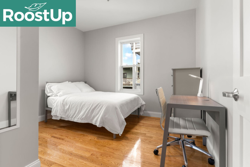 Building Photo - Furnished Private Bedroom in South Boston