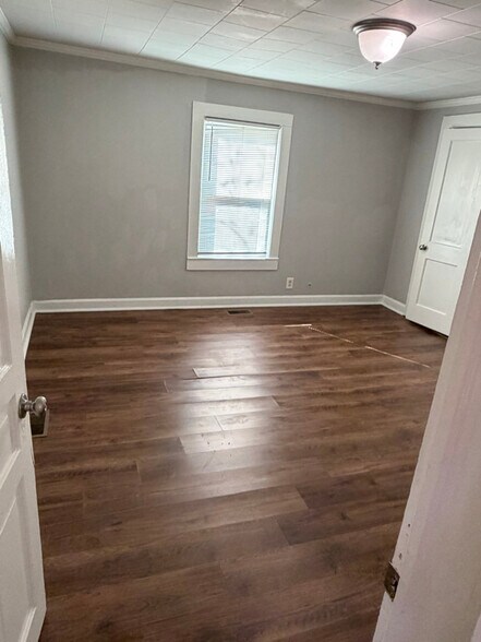 Building Photo - 416 Whitsett Ave