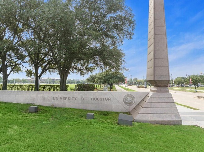 Building Photo - 4001 Dallas St