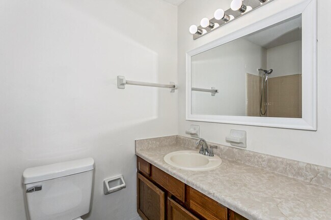 Building Photo - Minutes to NAS Pensacola & Corry Station – Convenient Coastal Living