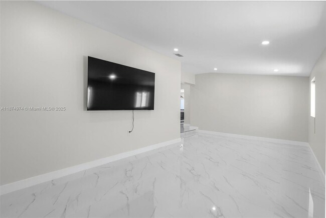 Building Photo - 230 NW 33rd Terrace
