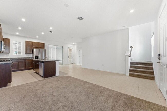 Building Photo - 1889 Seawall Wy