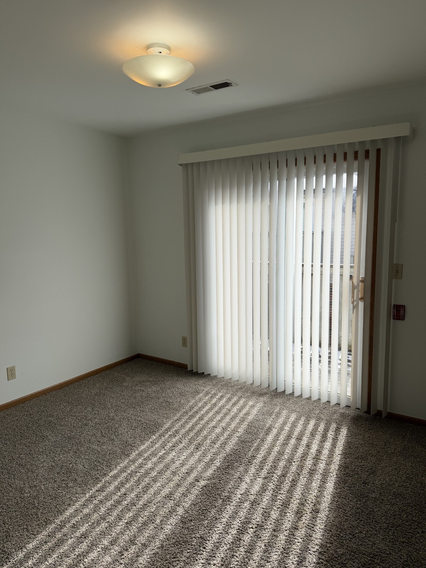 Building Photo - Jamesway Apartments