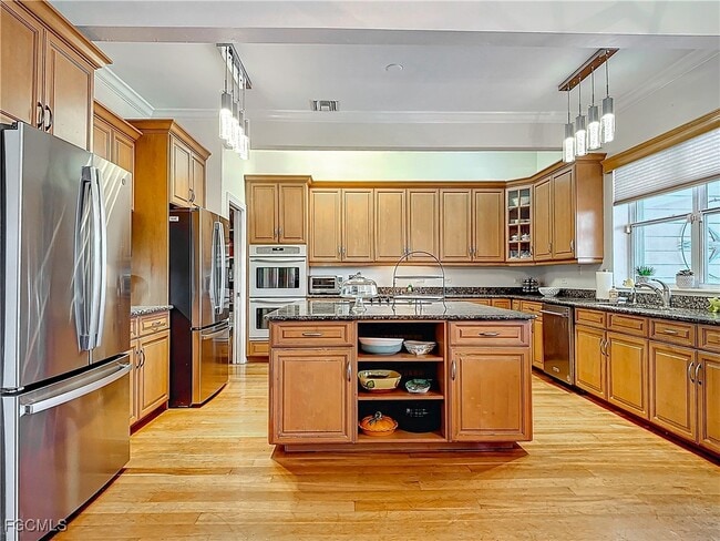 Building Photo - 17539 Boat Club Dr