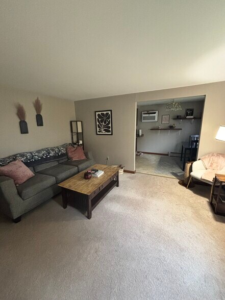 Living room - 169 Jefferson Ave