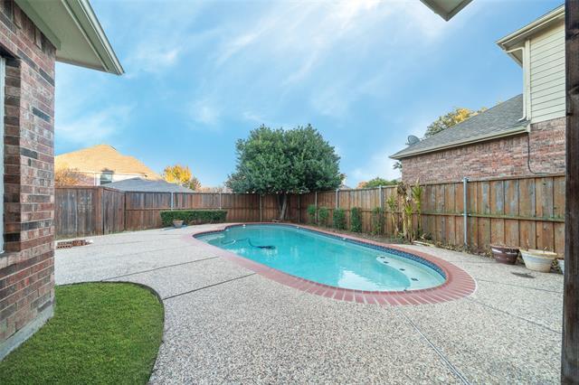 Building Photo - 8228 Novaro Dr