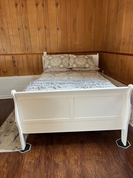 Building Photo - 5755 US Highway 17 N