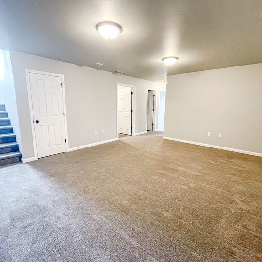 Building Photo - 831 United Dr