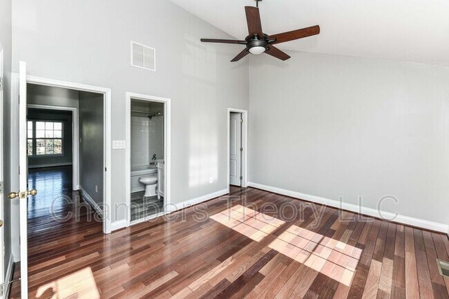 Building Photo - 2017 Capstone Cir