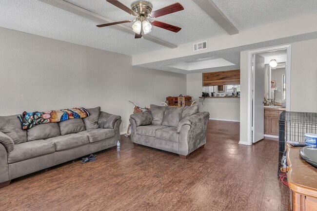 Building Photo - 3808-3814 Coates Circle