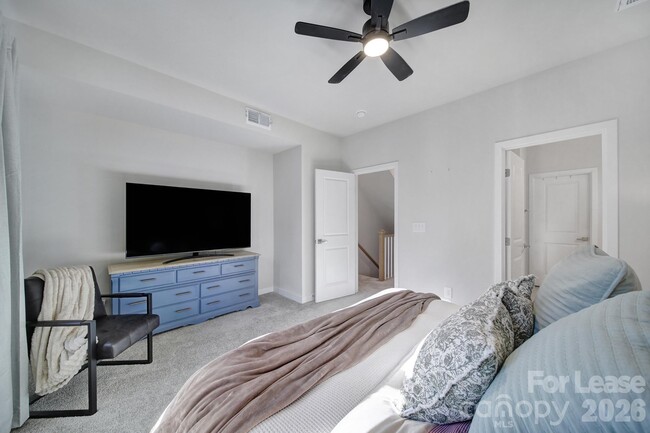 Building Photo - 6120 Station Crossing Ave